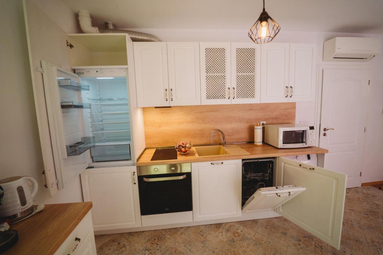 Andreya'S Sea Apartment-Beach, Sea Garden ,Old Town, Free Parking, Free Evcharging Station Varna Exterior foto